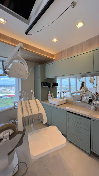 Foto 2 de Dentista em Feira de Santana | Mª Eduarda Queiroz