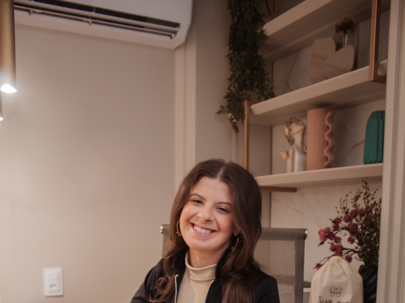 Foto 2 de Dentista em Fortaleza Dra. Priscilla Hellrilg