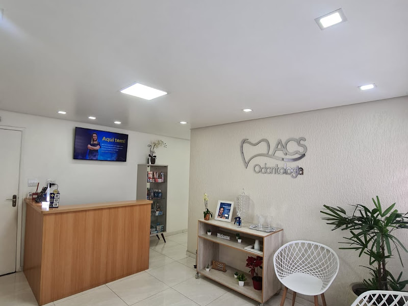 Foto 8 de Dentista em Itaquera | Dra. Sirlândia Souza