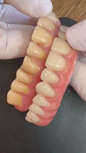 Foto 4 de Dentista em Lauro de Freitas Dra Elane Cardoso, referência em Implantes Dentários