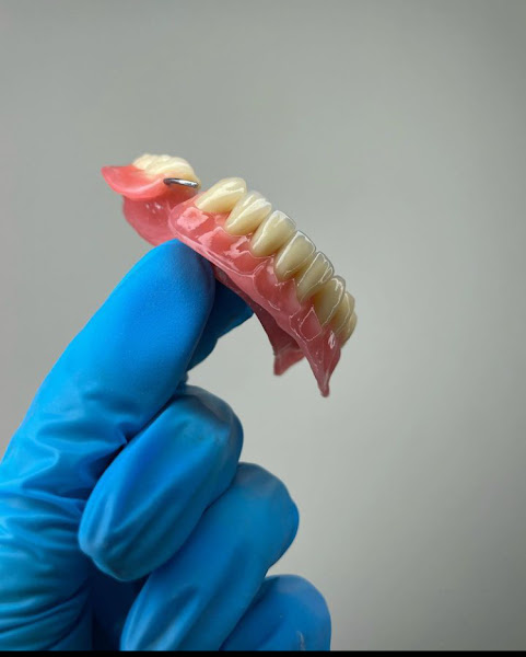 Foto 2 de Dentista em Mogi das Cruzes | Implantes e Próteses | Particulares e Convênios | Dr. Thiago Godoy