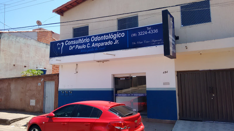 Foto 3 de Dentista em Montes Claros - Dr. Paulo César Amparado Junior