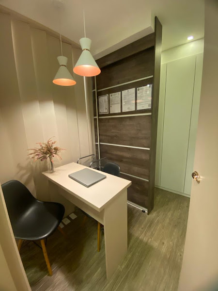 Foto 3 de Dentista em Nova Iguaçú-Dra Valéria Orphão