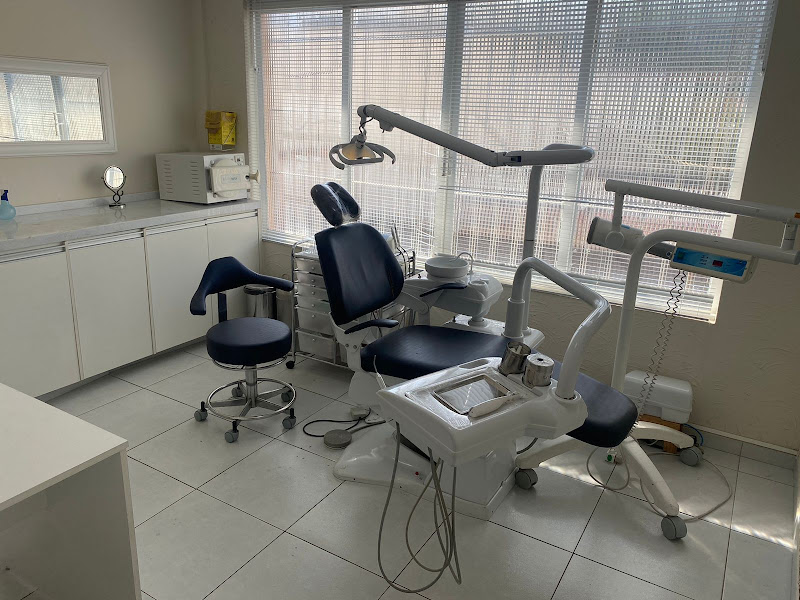 Foto 3 de Dentista em Perus - Dra. Thaisa Lima | Clinico Geral, Estética e Pediatria