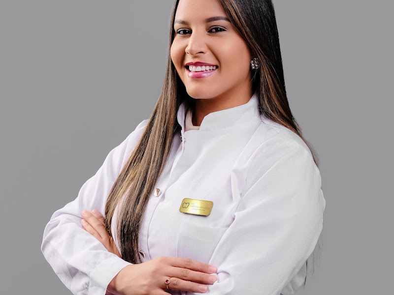 Foto de Dentista em Petrolina - Dra. Larissa Waléria