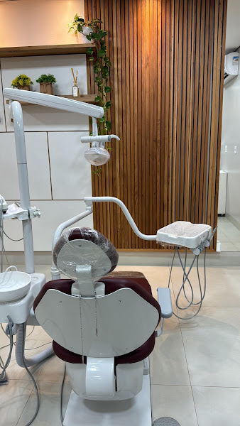 Foto 3 de Dentista em Porto Velho - Implantes e Facetas - Dr. João Vicente