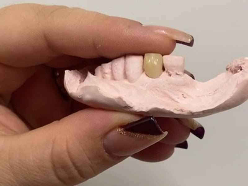 Foto de Dentista em Porto Velho l Dra. Graziele Souza