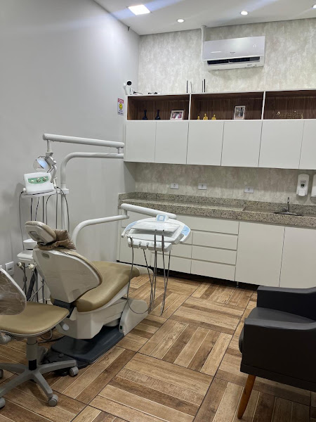 Foto 3 de Dentista em Santa Luzia: Clini Odonto - Clínico geral, atendimento de criança, canal, siso, prótese, aparelho, etc.