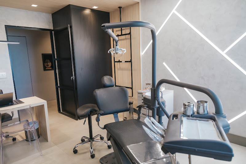 Foto 4 de Dentista em Santos I Ory Dental Studio por Dra Karla Furtado e Dr Bruno Carvalho