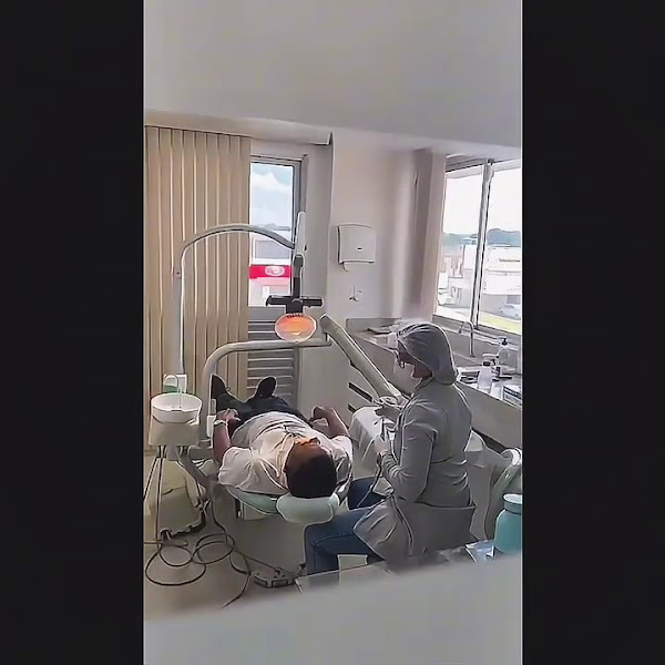 Foto 3 de Dentista em Sobradinho| Risi Odontologia |Periodontia |Prótese |Implantes.