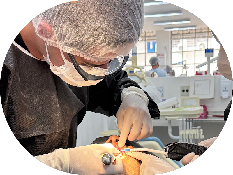 Foto 3 de Dentista em Taubaté - Dr Kaique Vieira