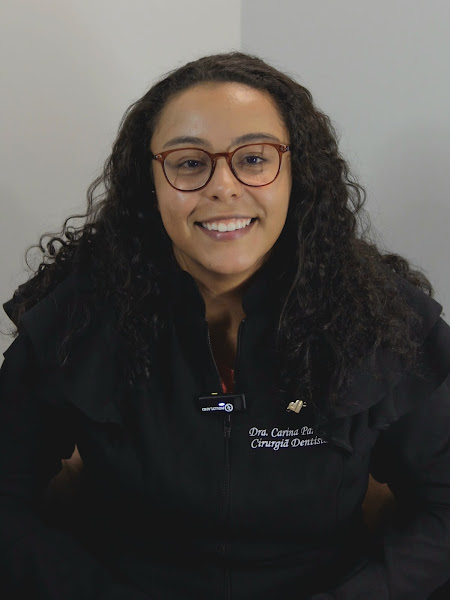 Foto 2 de Dentista em Taubaté - Dra Carina Parraga