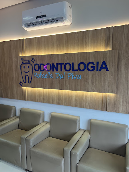 Foto 2 de Dentista em Várzea Grande | Dra. Rafaella Dal Piva | Ortodontia | Implante | Prótese | Clareamento | Odontopediatria