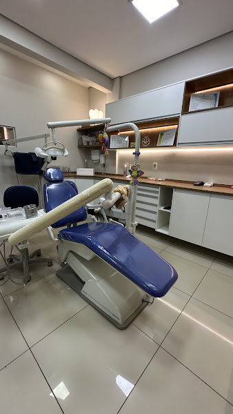 Foto 3 de Dentista em Várzea Grande | Dra. Rafaella Dal Piva | Ortodontia | Implante | Prótese | Clareamento | Odontopediatria
