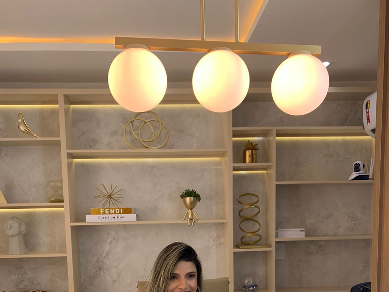 Foto de Dentista Especialista em Estética | Dra. Lorena Vidal | Clareamento | Lentes de Contato | no Centro em Fortaleza