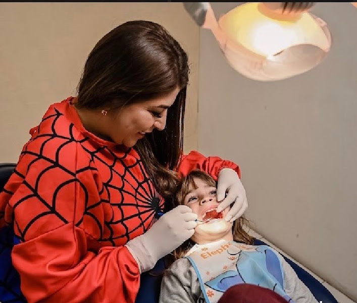 Foto 2 de Dentista Franco da Rocha odontopediatra e Clinico Geral Dra.Daiane Melo e Dr. Diomedio Gonçalves