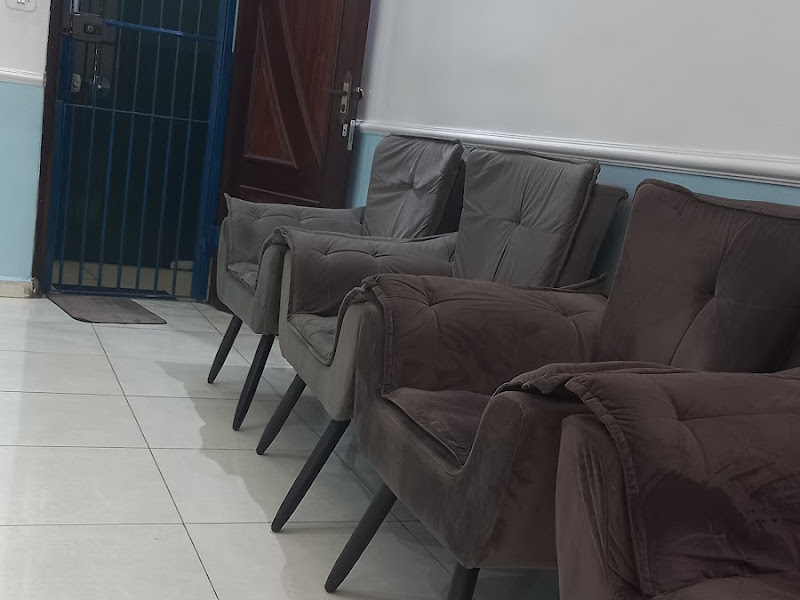 Foto 9 de Dentista Guaianases - Dr Saúde e Sorriso| Implante Dentario| Aparelho Ortodontico | Limpeza | Clareamento | Extrações