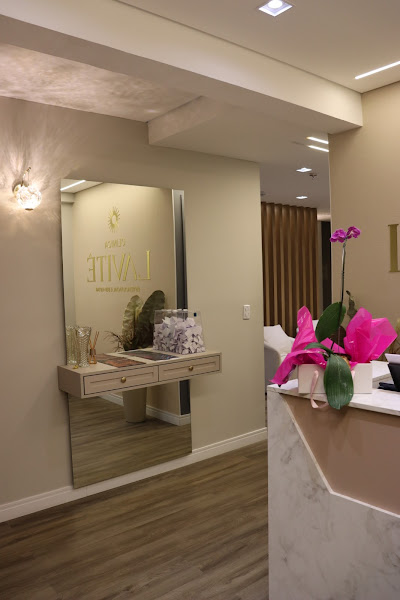 Foto 2 de Dentista Karina Reis