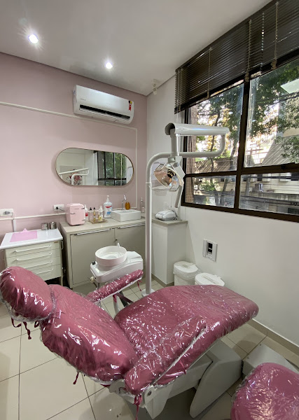 Foto 2 de Dentista Maringá, Harmonização Facial, Dra. Flávia Baliscki