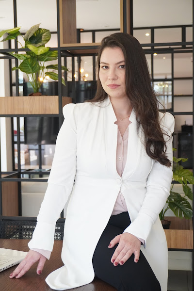 Foto 2 de Dentista Mooca SP Dra. Talita Wlian, Clareamento e Limpeza, Aparelho Dental, Implante Dentário, Prótese, Extração Siso