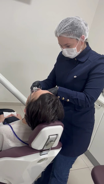 Foto 4 de Dentista Mooca SP Dra. Talita Wlian, Clareamento e Limpeza, Aparelho Dental, Implante Dentário, Prótese, Extração Siso