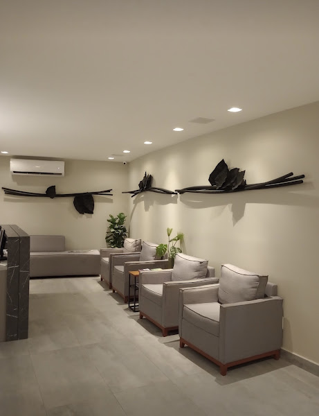 Foto 3 de dentista natal | Dra. Lucyana Collier, consultório Tirol