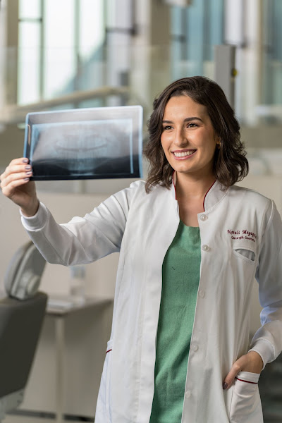 Foto 2 de Dentista Natalí Magagnin