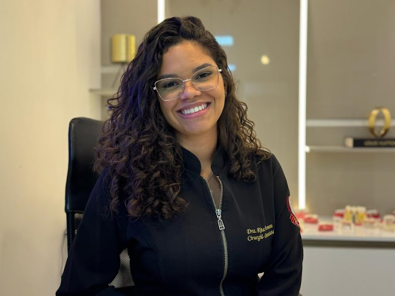 Foto de Dentista Pechincha | Dra Rita Moura | Restauração | Extração | Clareamento Dental | Harmonização Facial | Botox
