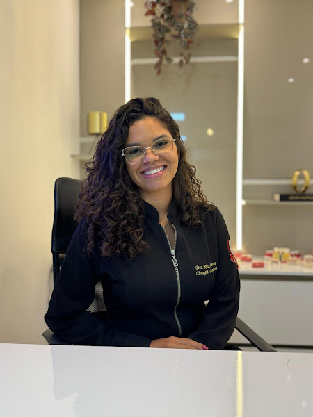 Foto 2 de Dentista Pechincha | Dra Rita Moura | Restauração | Extração | Clareamento Dental | Harmonização Facial | Botox