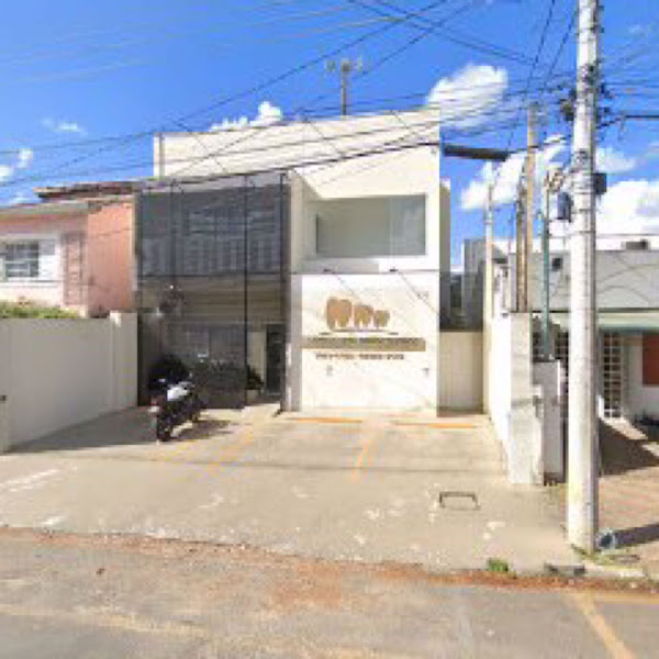 Foto 2 de Dentista Pedreira Aline e Douglas