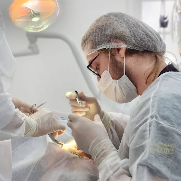 Foto 3 de Dentista Pedro Castro