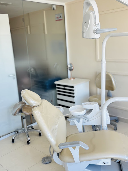 Foto 2 de Dentista Periodontista Macaé - Dra Isabella Peixoto
