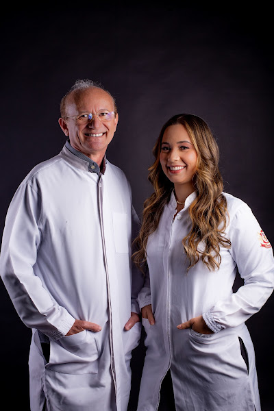 Foto 3 de Dentista Recife Dra Yasmin Almeida