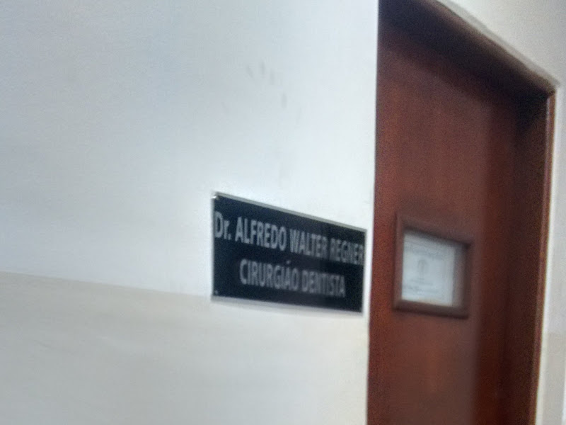 Foto 2 de Dentista Regner