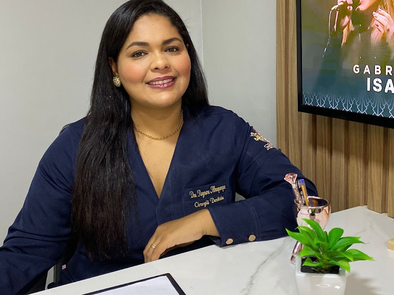 Foto 2 de Dentista Rio Branco - Dra. Nayara Pierre