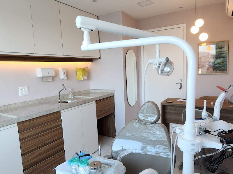 Foto 9 de Dentista Taquara - Dra. Karen Nunes, Endodontista. Atendimento Humanizado e Especializado em Todas as Áreas da Odontologia.