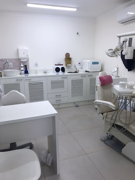 Foto 3 de Dentista Taubaté Dra. Rafaela Melro