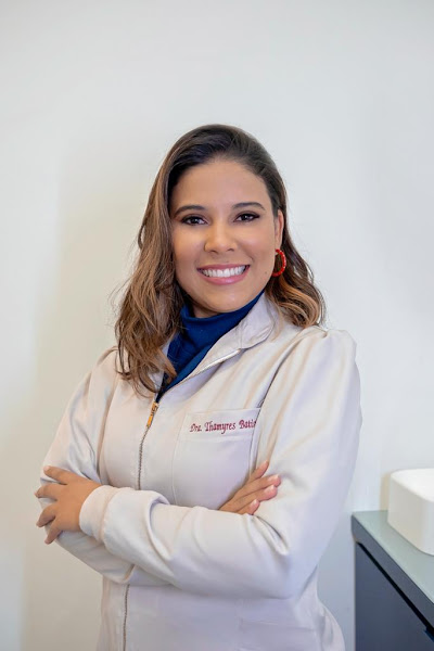 Foto 2 de Dentista Thamyres Batista