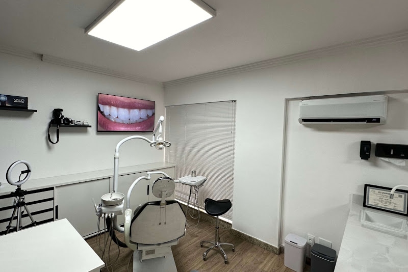 Foto 2 de Dentista Varginha - Dr. Caio Teodoro