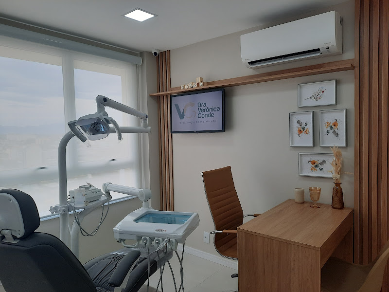 Foto 3 de Dentista Verônica Conde