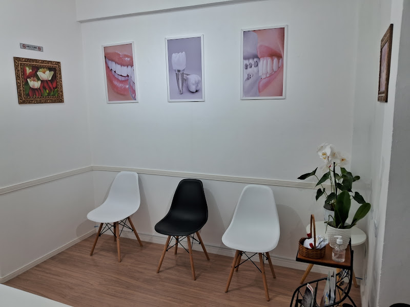 Foto 3 de Dentista - Viviane Pereira
