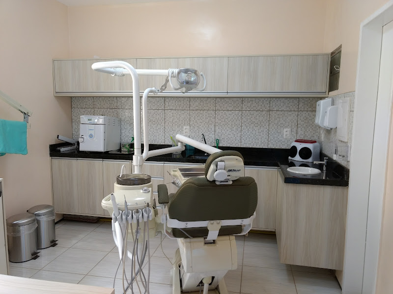 Foto 3 de Dentista Yuri Jivago Pereira