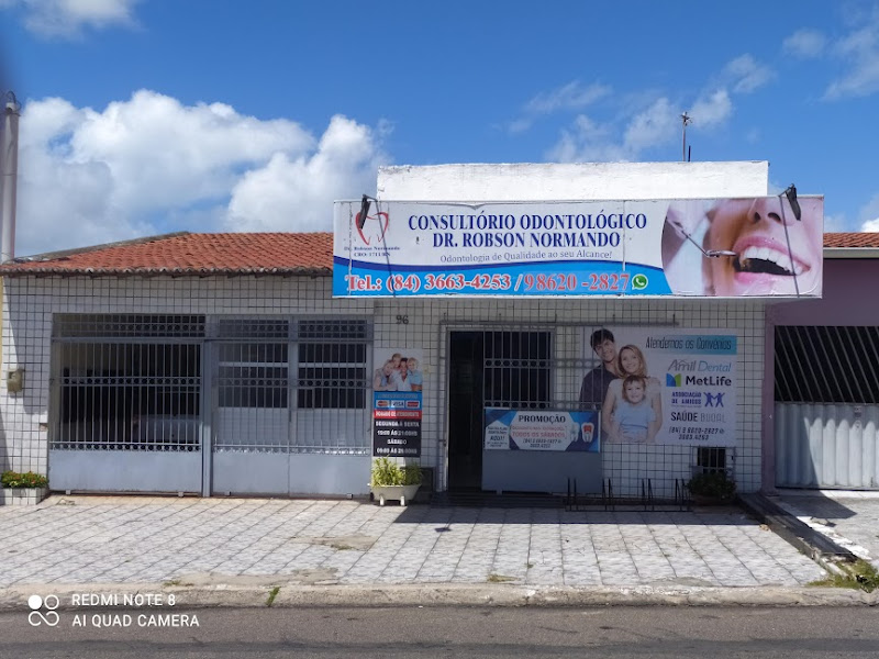 Foto de Dentista Zona Norte de Natal - Dr. Robson Normando
