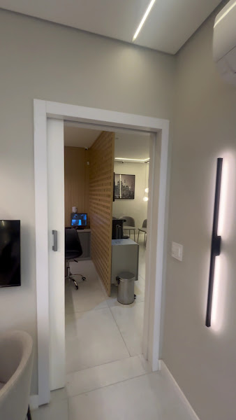 Foto 3 de Dentistas 24h Metrô Artur Alvim - Dr João Paulo