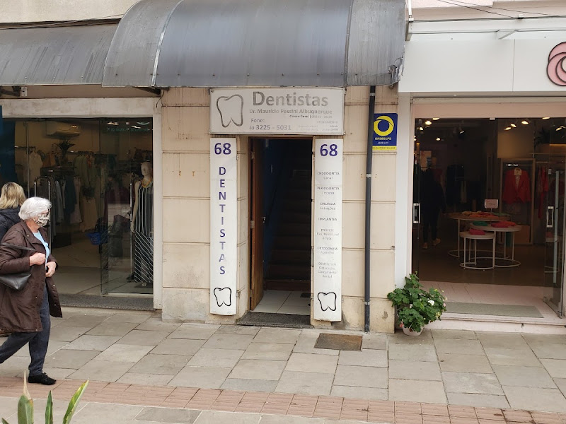Foto de Dentistas Dr.Mauricio Pessini Albuquerque