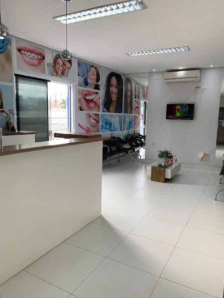 Foto 3 de Dentistas Perus 33