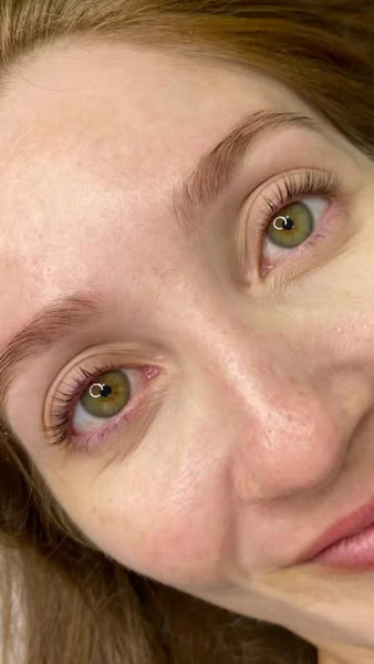 Foto 3 de Design de Sobrancelhas e Lash lifting Geusi Doria