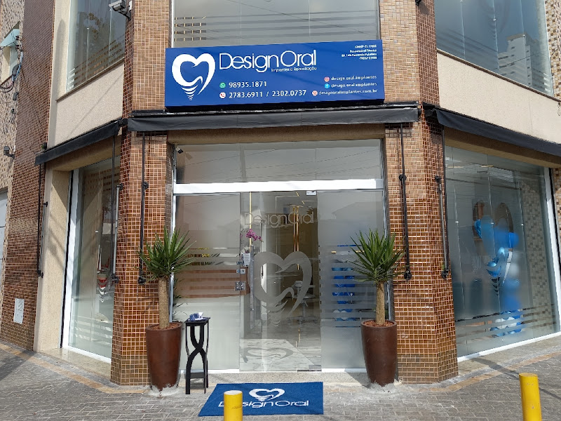 Foto de Design Oral - Clínica de Implantes Dentários no bairro do Tatuapé - Implante Protocolo no Anália Franco