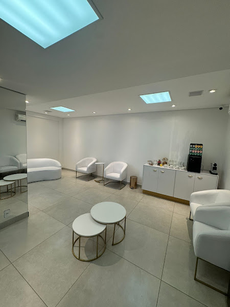 Foto 3 de Diamond Face Clinic By Núbia Leite (Implantes, Lentes de Contato, Rinoplastia)