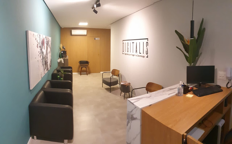 Foto 2 de Digitalis Diagnóstico por Imagem na Odontologia